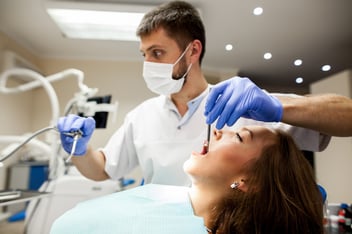oral surgeon in Thousand Oaks