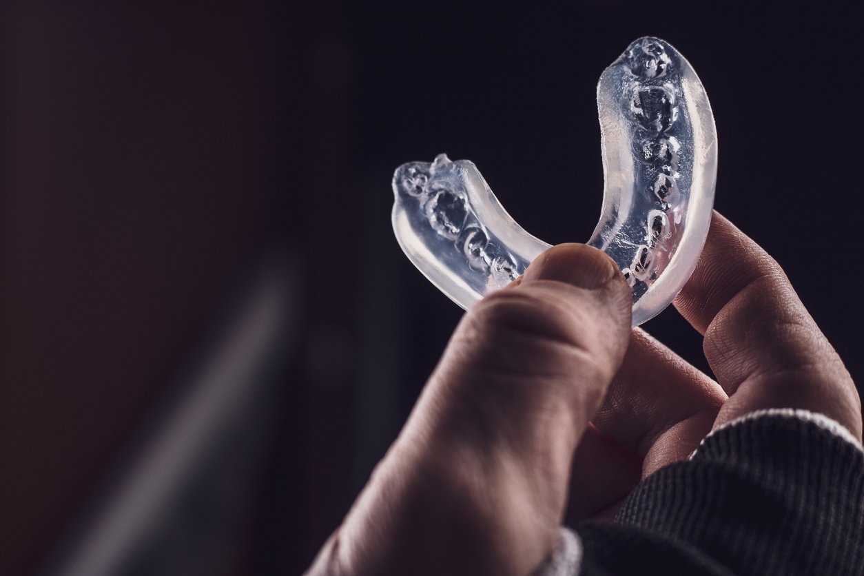Custom-mouthguards-for-teens-in-california