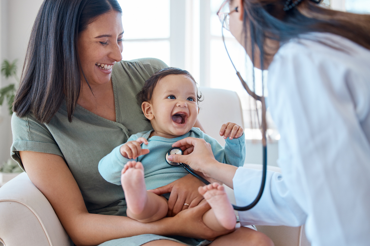 Healthy-gums-strong-teeth-for-newborns