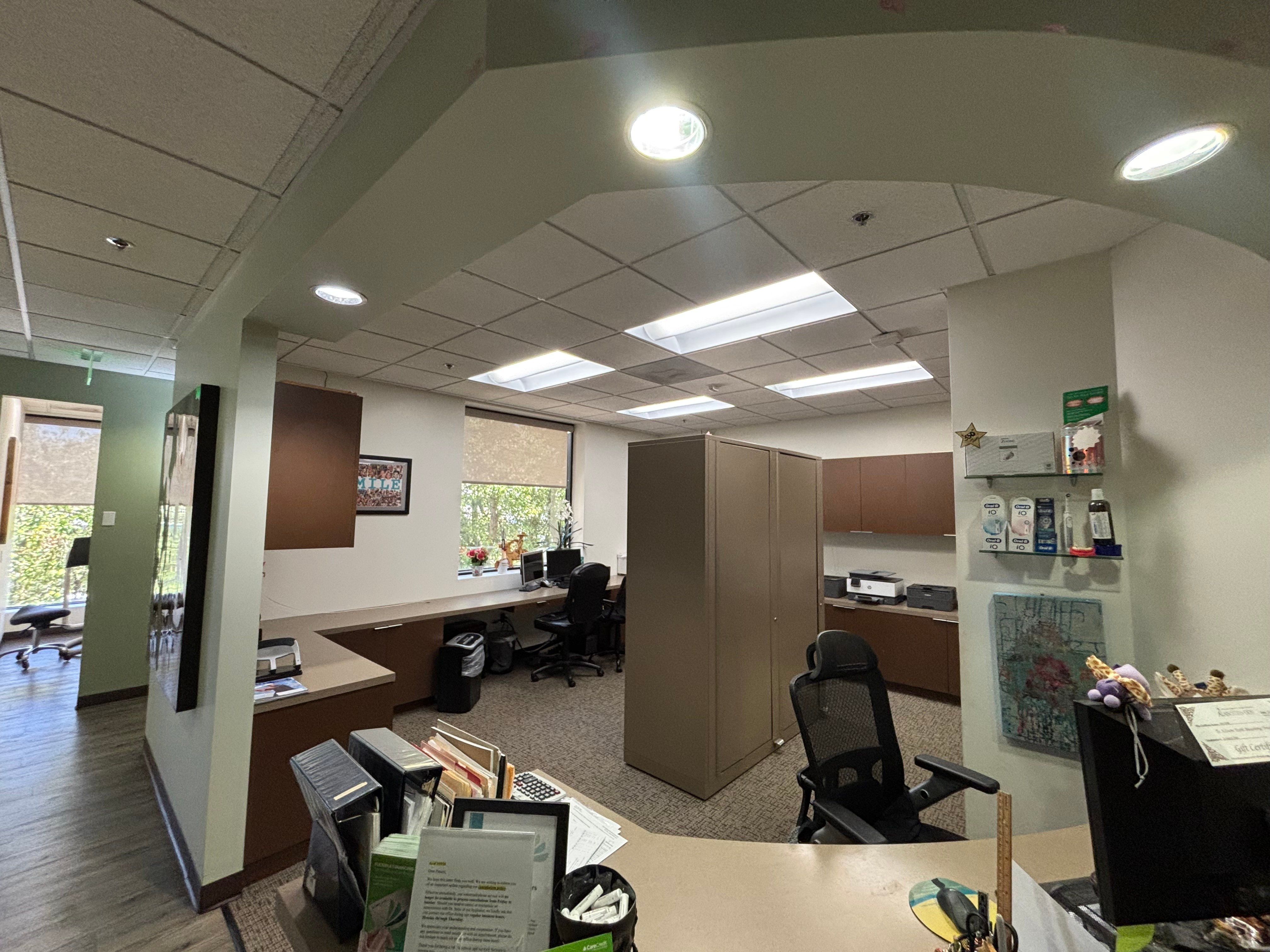  office in Northridge