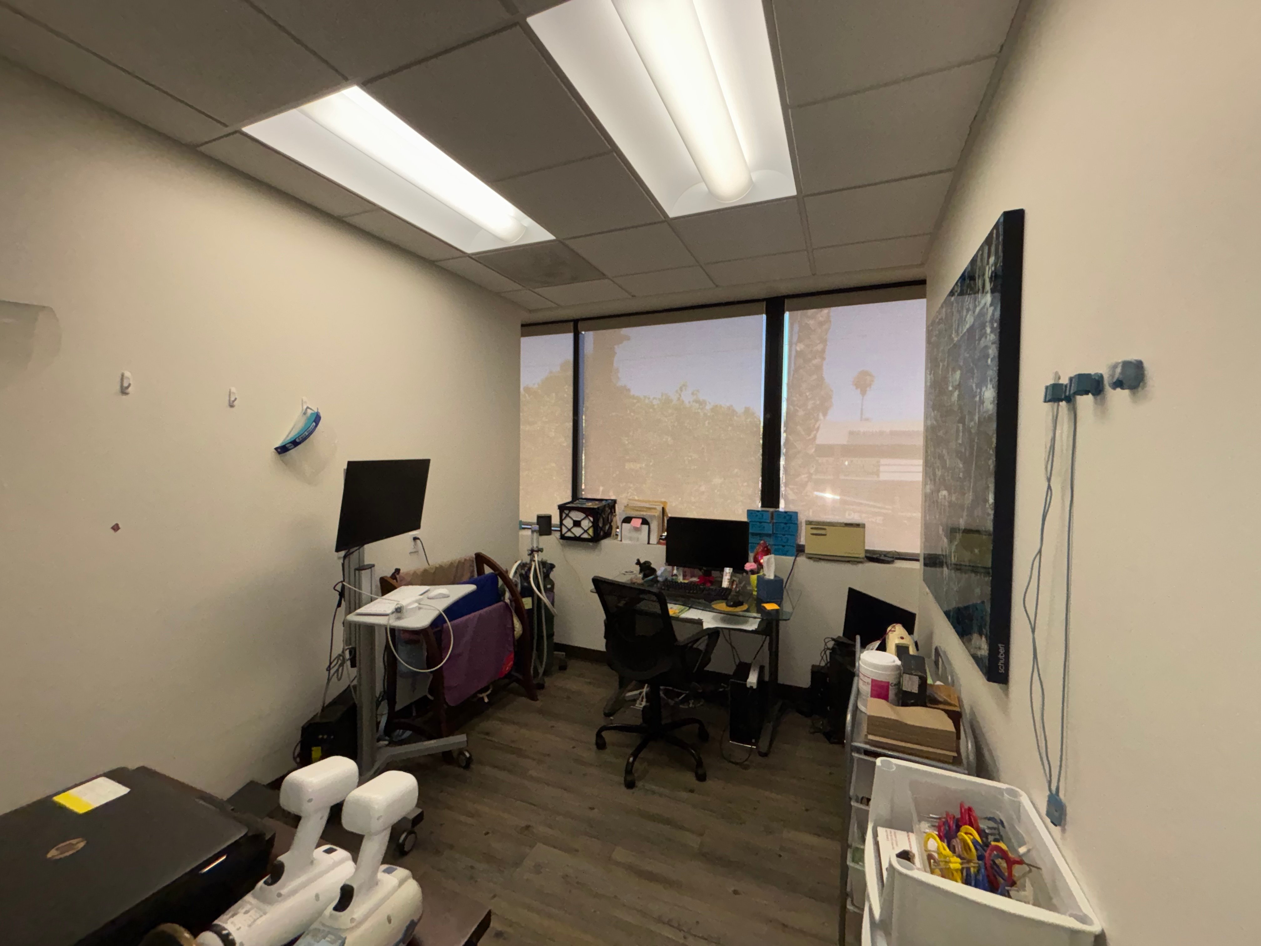  office in Northridge