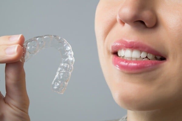 Invisalign-vcd-2002