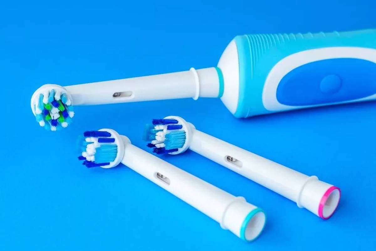how-long-does-an-electric-toothbrush-head-last-1703253084