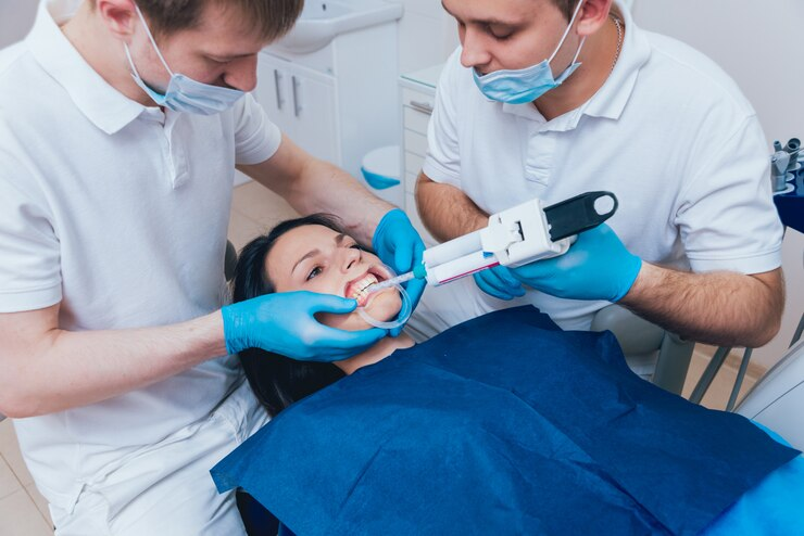 Emergency dental service