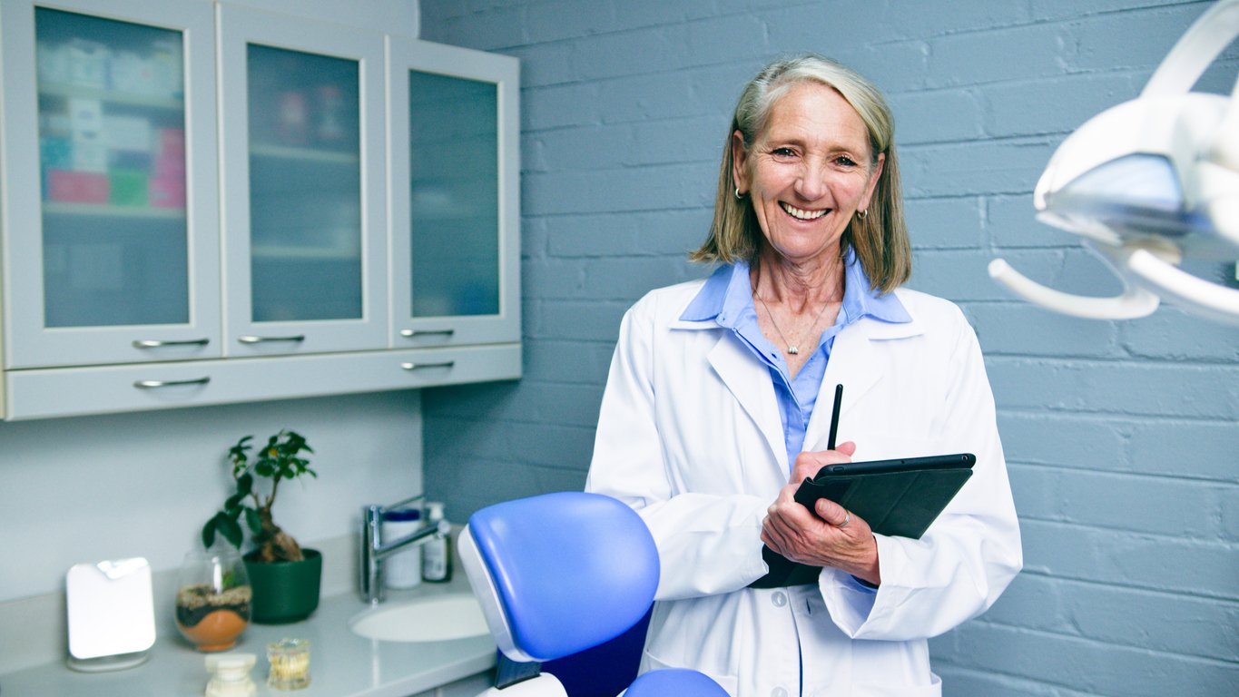 removing-tooth-pain-with-affordable-dental-plans